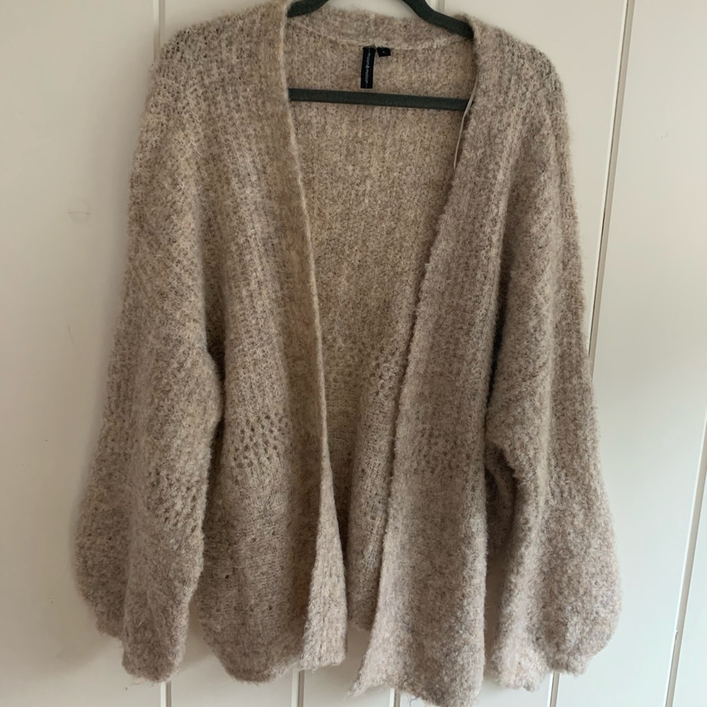NWOT Moon & Madison- anthropology sweater